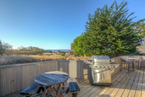 House, Multiple Beds, Hot Tub, Partial Ocean View | Balcony - Albatross House (Sea Ranch)