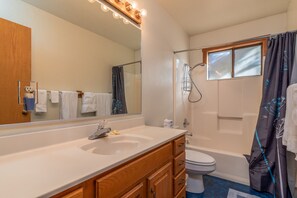 House, Multiple Beds, Hot Tub, Partial Ocean View | Bathroom | Towels - Albatross House (Sea Ranch)
