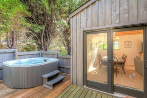 Spa - Pacific Splendor Private Hot Tub w/ Views! (Sea Ranch)