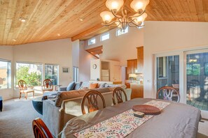 House, Multiple Beds, Hot Tub, Partial Ocean View (Pacific Splendor) | Dining room - Pacific Splendor Private Hot Tub w/ Views! (Sea Ranch)