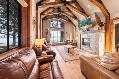 West Lake Serenity 180 Degree Lake Views