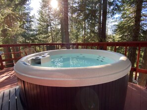 House, Multiple Beds, Hot Tub | Spa