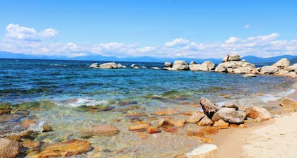 Ridge Court Barrel Relax in Private Hot Tub