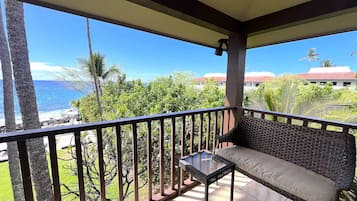 Condo, 1 King Bed, Lanai, Ocean View (Kona Isle #D31) | Property grounds