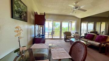 Condo, 1 King Bed, Lanai, Ocean View (Kona Isle #D31) | Living area | 35-inch flat-screen TV with digital channels