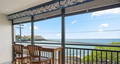 Kona Alii Oceanview Pool Shops & Restaurants