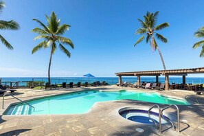 Pool - Oceanfront at the Kanaloa w/ A/c! (Kailua-Kona)