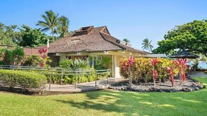 Townhome, Multiple Beds (Mauna Lani Fairways #403) | Property grounds