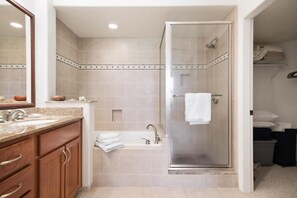 Condo, Multiple Beds (Beach Villas M3 at the Waikoloa Beach) | Bathroom - Beach Villas M3 at the Waikoloa Beach Resort (Waikoloa)