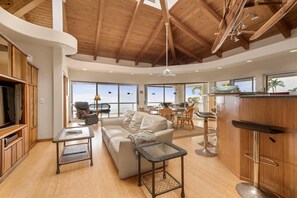House, Multiple Beds, Patio, Ocean View (Outrigger Paradise Hale Wa a Pale) | Living area | 42-inch flat-screen TV with digital channels