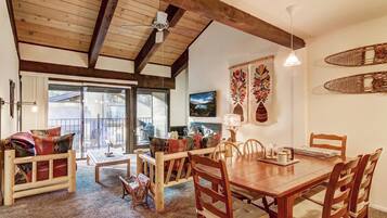Condo, 2 Bedrooms, Mountain View (Alpine Meadows Peak) | Interior