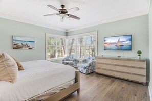 4 bedrooms, iron/ironing board, free WiFi, bed sheets