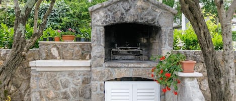 Enceinte de lâhĂ©bergement