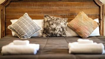 Townhome, Multiple Beds, Balcony, Mountain View (Tahoe Woods Villa) | 3 bedrooms, individually decorated, individually furnished, free WiFi