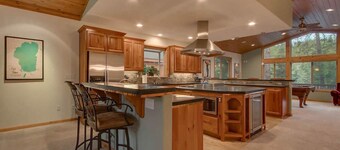 Angora Mountain Lodge - Pool Table, Ping Pong, Shuffle Board