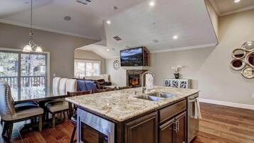 Townhome, Multiple Beds, Balcony, Mountain View (Tahoe Woods Heavenly) | Interior