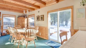 Maison, Plusieurs lits, patio, vue sur la montagne (McKinney Estate) | Restauration