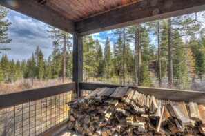 Property grounds - Silver Tree Sanctuary in Aspen Grove! (Truckee)