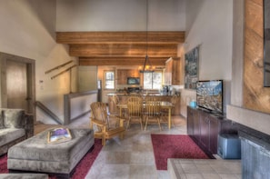 Living area - Silver Tree Sanctuary in Aspen Grove! (Truckee)