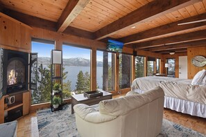 Studio Suite, 1 King Bed (Stargazer) | Individually decorated, individually furnished, free WiFi, bed sheets - Stunning Views at Stargazer Lakefront Studio! (Incline Village)