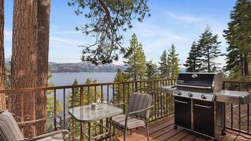 Tempat makan outdoor