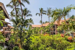 Condo, Multiple Beds (Kona Makai #4202) | Property grounds