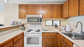 Condo, Multiple Beds (Keauhou Punahele #D103) | Private kitchen | Fridge, microwave, oven, stovetop - Keauhou Punahele #d103 (Kailua-Kona)