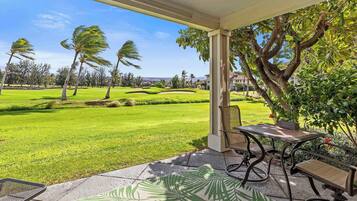 Tempat makan outdoor