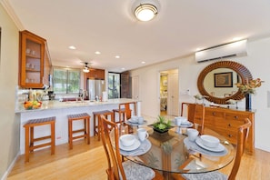 Condo, Multiple Beds, Balcony, Ocean View (Country Club Villas #208) | Dining - Country Club Villas Golf, A/C & Oceanview (Kailua-Kona)