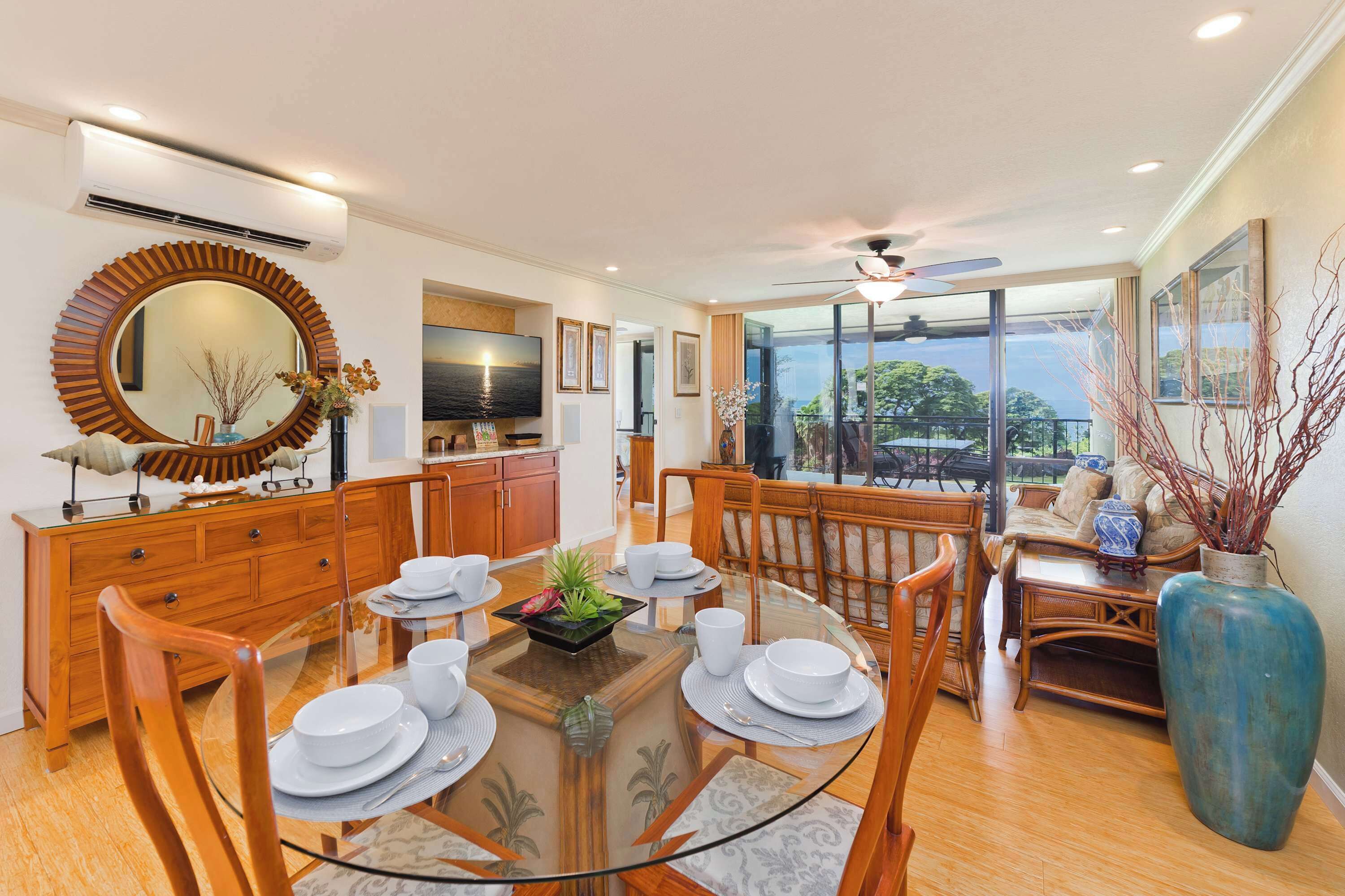 Condo, Multiple Beds, Balcony, Ocean View (Country Club Villas #208) | Dining