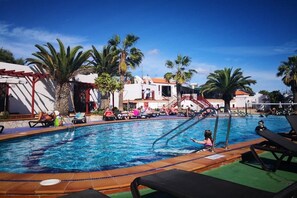 Outdoor pool - Castillo Club Lake (Antigua)