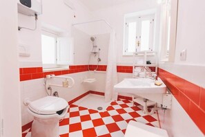 Bathroom - Lemòni Suite (Syracuse)