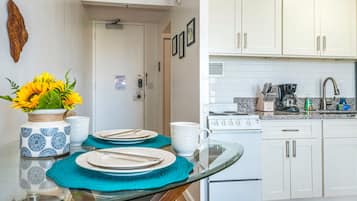 Studio Suite, 1 Queen Bed with Sofa bed, Balcony, City View (Marine Surf Waikiki 2206) | Private kitchen | Fridge, microwave, oven, stovetop