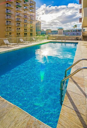 Pool - Marine Surf Waikiki w/ Beach Gear & Parking! (Honolulu)