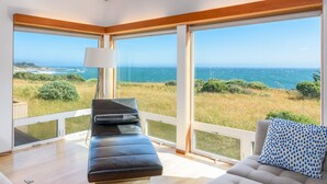 Property grounds - Pelican's Landing (Sea Ranch)