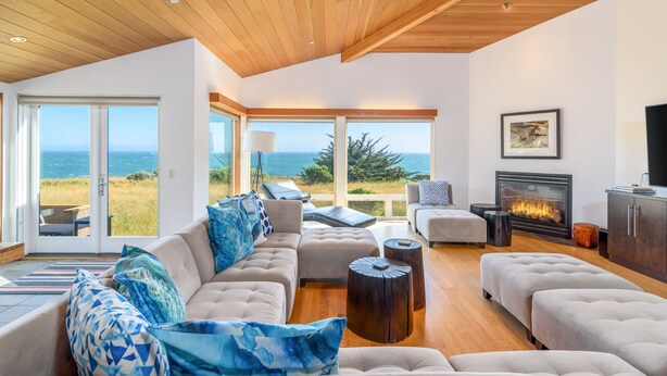 Living area - Pelican's Landing (Sea Ranch)