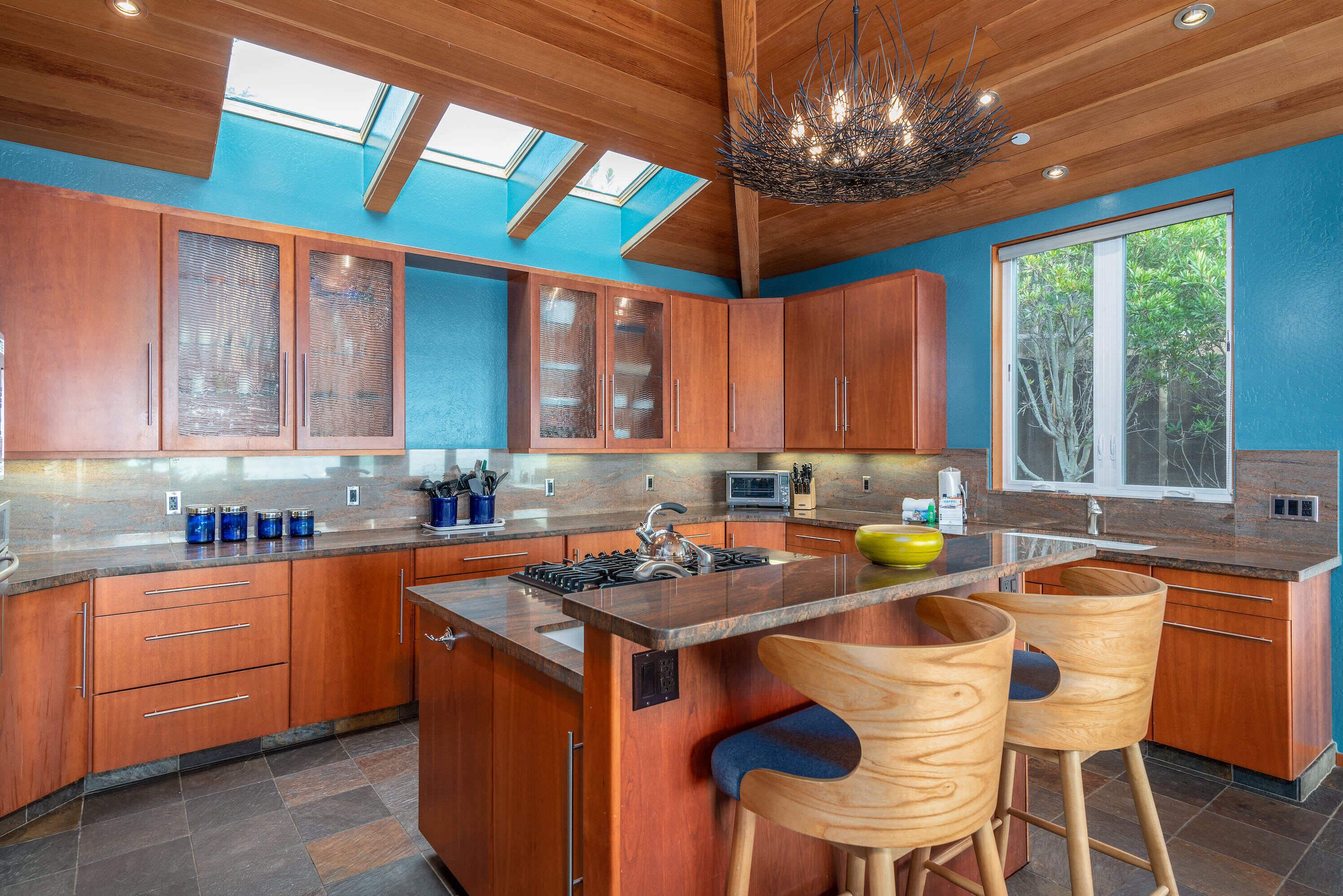 獨棟房屋, 多張床, 熱水浴缸, 海景 | 私人廚房 | 電冰箱、微波爐、烤箱、爐台