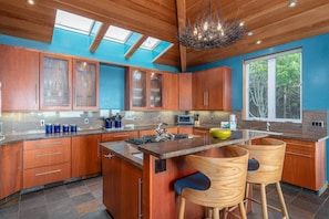 House, Multiple Beds, Hot Tub, Ocean View | Private kitchen | Fridge, microwave, oven, stovetop - Pelican's Landing (Sea Ranch)