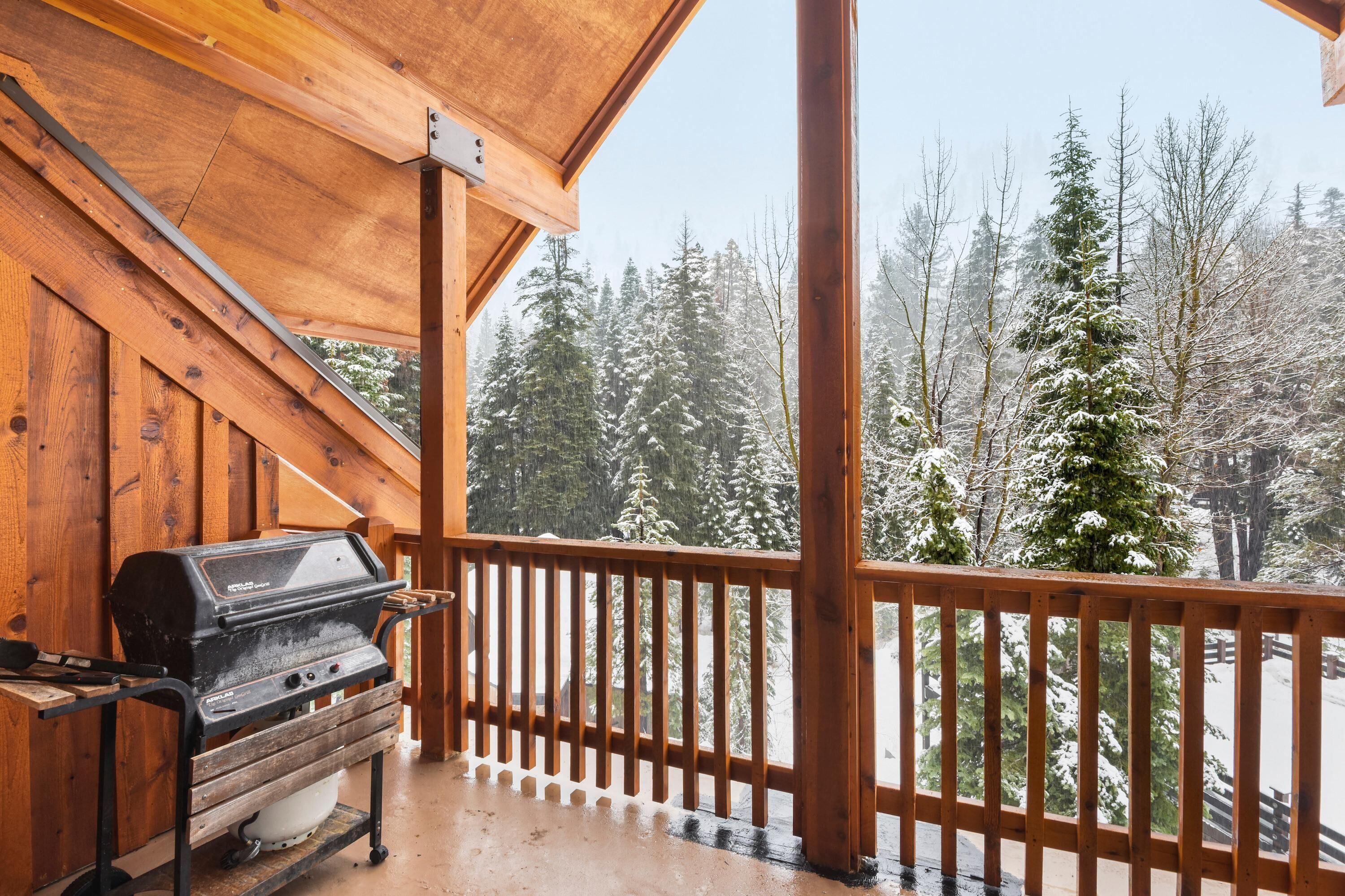 House, Multiple Beds (Alpine Oasis Cert # 14947) | Balcony