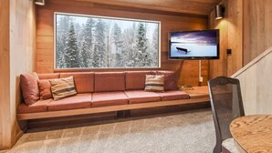 Living room - Alpine Oasis Cert # 14947 (Olympic Valley)