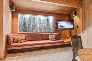 House, Multiple Beds (Alpine Oasis Cert # 14947) | Living room | TV, fireplace - Alpine Oasis Cert # 14947 (Olympic Valley)