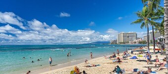 Ocean-Diamond Head Waikiki Condo at Island Colony Short Walk to the Beach