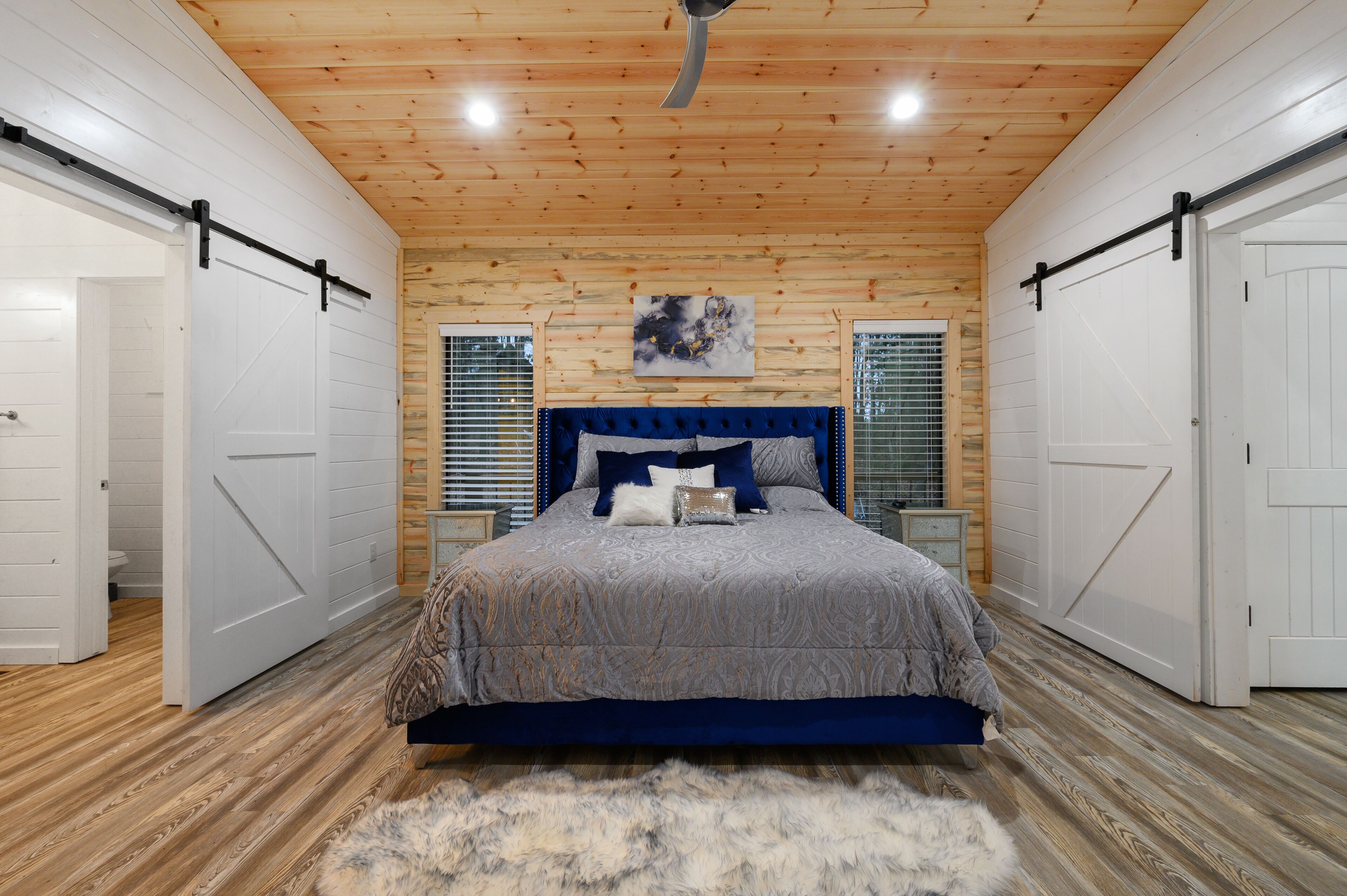 2 habitaciones, tabla de planchar con plancha y wifi gratis 