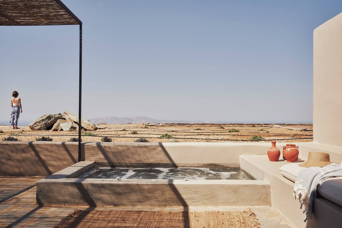 Two Bedroom Suite Mini Jetted Pool Sunset & Sea View | Jetted tub