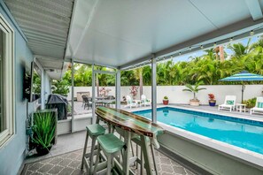 Et oppvarmet basseng