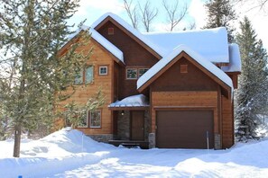 Exterior - Wonderful 5 bdrm cabin on 1acre wooded lot with stream (McCall)