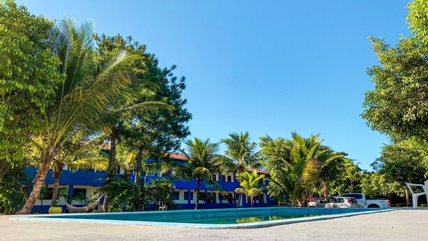 Outdoor pool - Pousada Migo (Santa Cruz Cabralia)