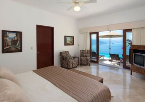 4 bedrooms, desk, iron/ironing board, free WiFi
