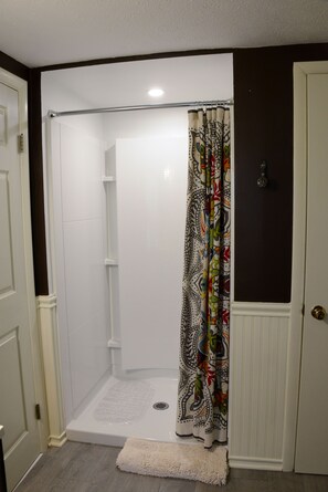 Interior - Historic Century Home on Chardon Square (Chardon)