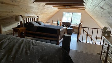 2 bedrooms, iron/ironing board, travel cot, free WiFi